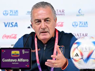 مدرب الإكوادور: نسعى لتقديم أفضل أداء أمام السنغال غدا ومواصلة المشوار في كأس العالم