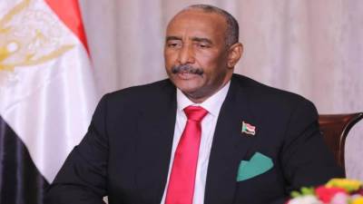 البرهان يؤكد التزام القوات المسلحة السودانية بالانسحاب من العملية السياسية وتشكيل حكومة مدنية