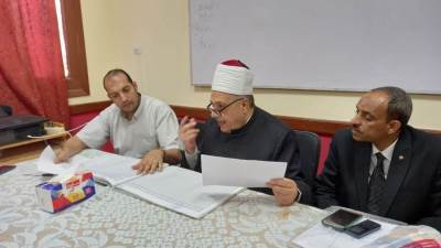 رئيس قطاع المعاهد الأزهرية يجتمع بمنطقة الوادي الجديد للاستعداد للعام الدراسي الجديد