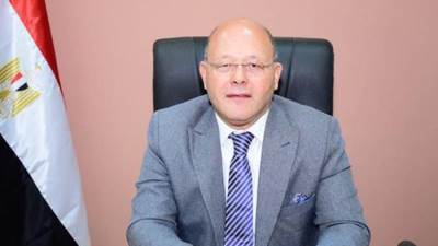 رئيس جامعة سوهاج يشيد بزيارات الرئيس السيسي لمحافظات الصعيد  