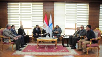 رئيس جامعة كفر الشيخ يستقبل الدكتور أحمد أبو اليزيد لمناقشة رسالة ماجستير بكلية الزراعة 