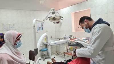 الكشف على ١٤٠٣ مواطنين فى قافلة طبية مجانية بقرية جزيرة نكلا بالبحيرة