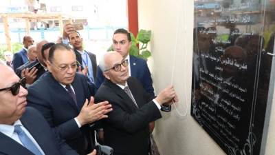 وزير التعليم ومحافظ الشرقية يفتتحان المدرسة الرسمية الدولية بفاقوس