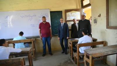  بالصور.. محافظ الغربية يتفقد لجان امتحانات الشهادة الثانوية الأزهرية