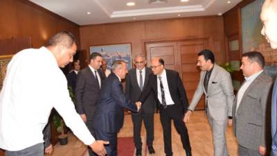 محافظ بورسعيد الجديد يصل ديوان المحافظة: «أنا جاي لخدمة المواطن»