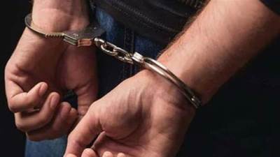 القبض على التباع المتهم بقتل نجلته الطفلة بعد وصلة تعذيب في الخصوص