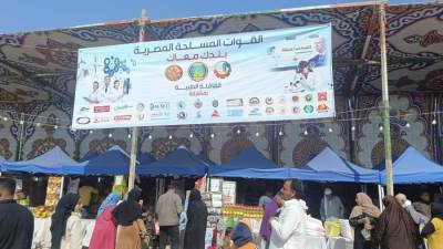 وسط إقبال كبير من المواطنين استمرار فعاليات أكبر قافلة خدمية بقرية الستمائة بحوش عيسى