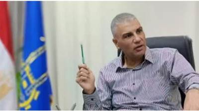  محافظ أسوان يطمئن على تقديم الخدمات الطبية والعلاجية بوحدة طب أسرة الجعافرة بدراو