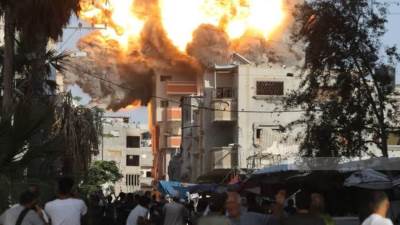 شهيدان إثر قصف الاحتلال مركبة في خان يونس