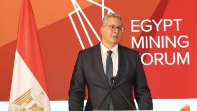 وزير البترول يزور مقر شركة "شل" في لندن لبحث خطط الحفر وتنمية الحقول