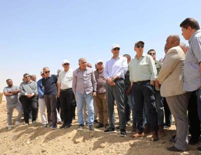 وزير الري ومحافظ أسوان يتابعان جهود حماية النيل للحفاظ على جودة المياه ونقاؤها بالشكل المطلوب