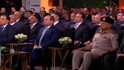 الرئاسة: الرئيس السيسي يتفقد "جوًا" المشروع الجديد لمدينة مستقبل مصر
