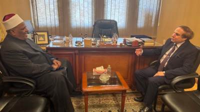 الأمين العام لرابطة الجامعات الإسلامية يشيد بأهمية منظمة خريجي الأزهر