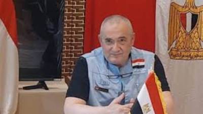 رئيس بعثة الحج يناشد الحجاج المصريين ارتداء بطاقة "نسك" الذكية خلال موسم الحج  