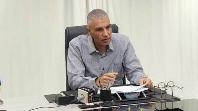 محافظ أسوان يشيد بجهود وزارة الإسكان في مواجهة مشكلات الصرف الصحي المزمنة 