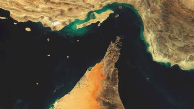 مجلس الشورى الإيراني يوصي بإغلاق مضيق هرمز ويُحيل القرار للأمن القومي