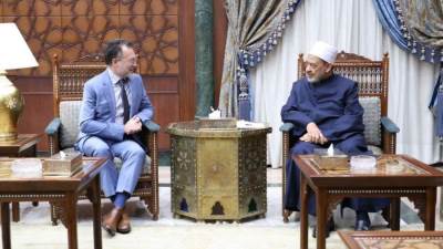 شيخ الأزهر يستقبل سفير كندا بالقاهرة لبحث سبل تعزيز التعاون العلمي والدعوي