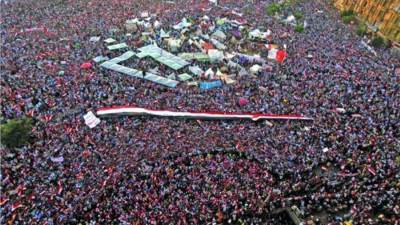 من نافذة المنزل.. كنت أُشاهد ثورة