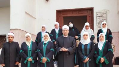 واعظات الأوقاف يقدمن واجب العزاء في ضحايا المنوفية
