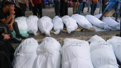 استشهاد 15 فلسطينيًا في قصف الاحتلال الإسرائيلي منتظري المساعدات وسط قطاع غزة