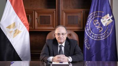 رئيس هيئة الدواء يبحث مع "القابضة للأدوية" آليات دعم الصناعة الوطنية