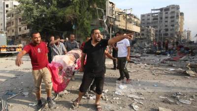 شهداء ومصابون بقصف الاحتلال منزلا في مدينة خان يونس