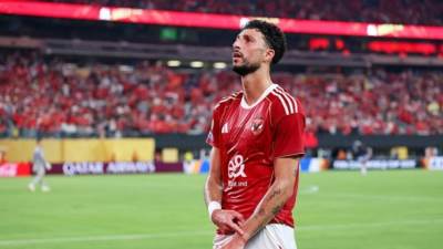 تطور جديد في ملف رحيل "الفدائي" رغم قرار الأهلي