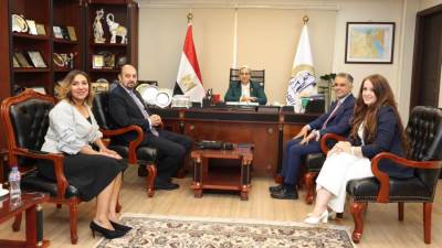 رئيسة القومي للمرأة تستقبل وفد مؤسسة شباب القادة لبحث سبل التعاون
