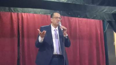  بالصور.. وكيل " تعليم الغربية" يناقش الاستعدادات وآليات الصيانة للعام الدراسي الجديد