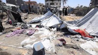 6 شهداء في قصف الاحتلال خيمة نازحين بمواصي خان يونس