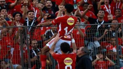 عاجل| "مش همشي إلا إذا".. نجم الأهلي يعلنها رسميًا