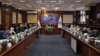 لتأهيل الطلاب بالمهارات التي يتطلبها سوق العمل.. جامعة دمنهور تشارك في المبادرة الرئاسية "كن مستعدا" 