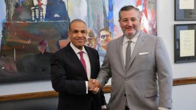 وزير الخارجية يلتقي "تيد كروز" عضو لجنة العلاقات الخارجية بمجلس الشيوخ الأمريكي