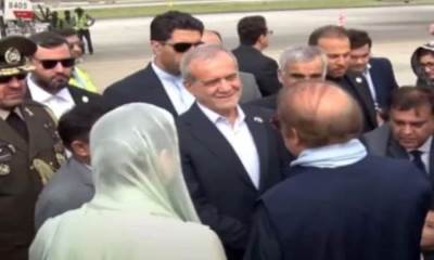 الرئيس الإيراني يصل باكستان في زيارة تستغرق يومين