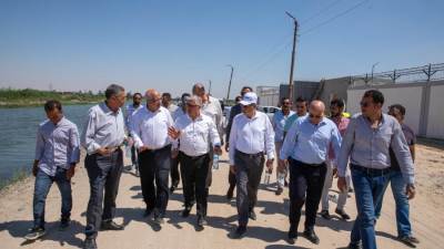 رئيس اقتصادية قناة السويس في جولة تفقدية بـ"القنطرة غرب"