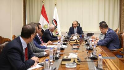 وزير قطاع الأعمال: الحفاظ على الأصول وتنميتها أولوية.. والاستثمار في العنصر البشري أساس نجاح التطوير