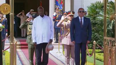 عاجل| مراسم استقبال رسمية للرئيس الأوغندي بقصر الاتحادية 