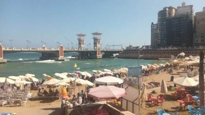 مصايف الإسكندرية: نسب إشغال كاملة بشواطئ المحافظة وتباين ألوان الرايات