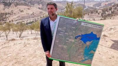 سموتريتش يطالب نتنياهو بالموافقة على خطة E1 ويصف الدولة الفلسطينية بالخطر الوجودي