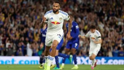 ليدز يعبر إيفرتون في الدوري الإنجليزي