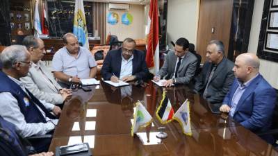 مياه الشرب بسوهاج: توقع عقود الخدمات الاستشارية والاشراف على تنفيذ مشروعات مياه الشرب والصرف الصحى 