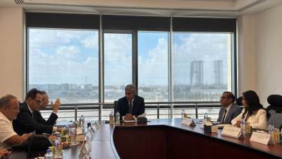  وزير السياحة يلتقي رئيس جمعية رجال أعمال الإسكندرية