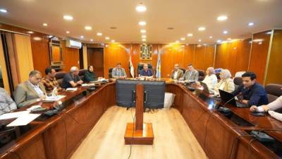 محافظ أسيوط: تكثيف الجهود لتسريع تنفيذ مشروعات "حياة كريمة" وتشكيل فرق عمل لتذليل العقبات