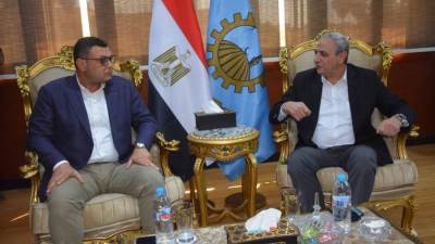 بالصور.. محافظ الغربية يناقش مع وزير الإسكان موقف مشروعات “حياة كريمة” بقرى زفتى