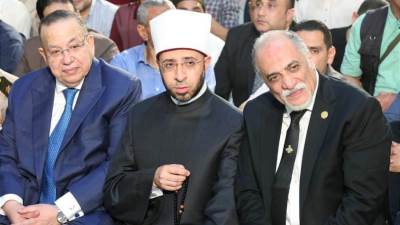 وزير الأوقاف يشهد احتفال الطرق الصوفية بالمولد النبوي الشريف