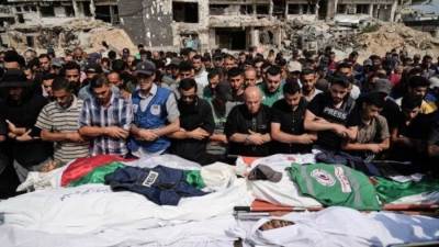 "لجنة الحريات": "أغسطس" دموي على الصحافة الفلسطينية.. 15 شهيدًا بينهم 3 صحفيات