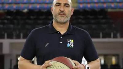 الزمالك يعلن التعاقد مع الإسباني فورمينتو لقيادة فريق رجال السلة