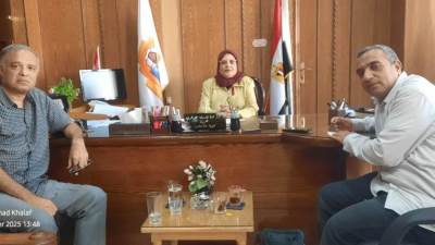 عزة جوهري أول عميدة لكلية الآداب بجامعة بني سويف منذ تأسيسها