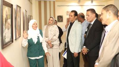 38 عملا فنيا.. «قصور الثقافة» تفتتح معرض "تجربة شخصية" بقصر ثقافة قنا 