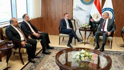 وزير البترول يبحث مع توتال إنرجيز تعزيز النقل الآمن للمنتجات البترولية